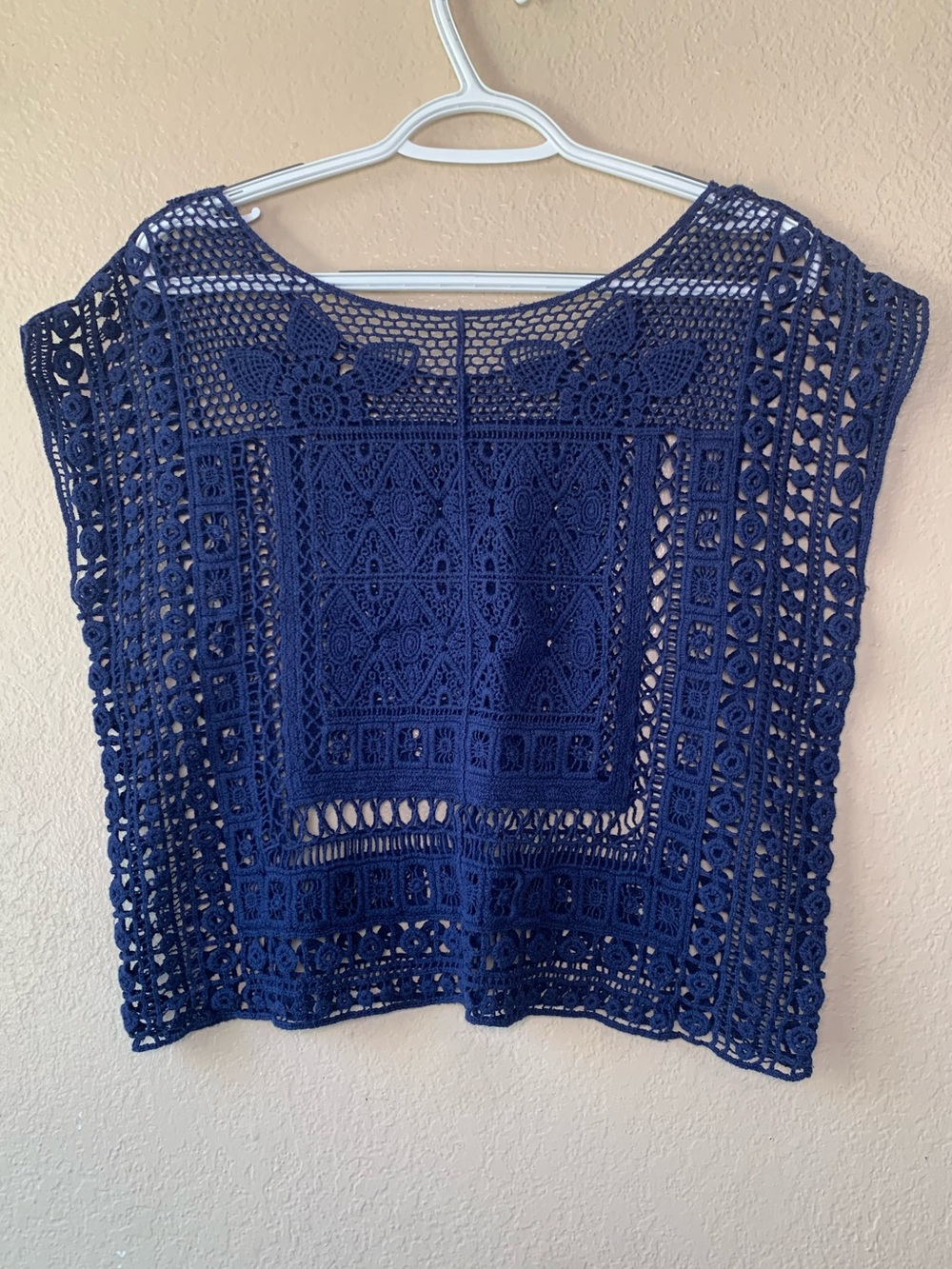 Lauren Conrad Navy Blue Crochet Lightweight Boxy Coastal Boho Overlay Top Size M - Picture 3 of 3